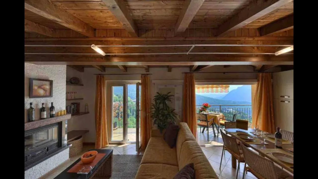 Splendido Loft Panoramico Apartment Veleso Italy
